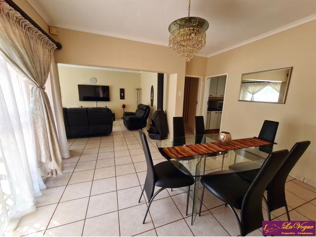 3 Bedroom Property for Sale in Waterkloof Glen Gauteng