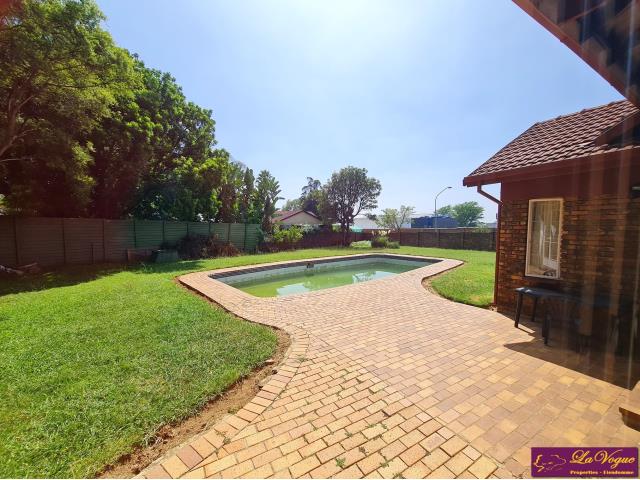 3 Bedroom Property for Sale in Waterkloof Glen Gauteng