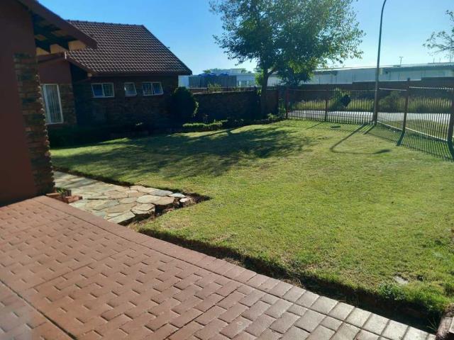 3 Bedroom Property for Sale in Waterkloof Glen Gauteng