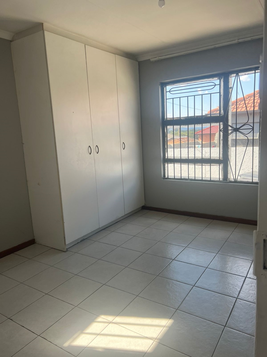 To Let 3 Bedroom Property for Rent in Olievenhoutbosch Gauteng