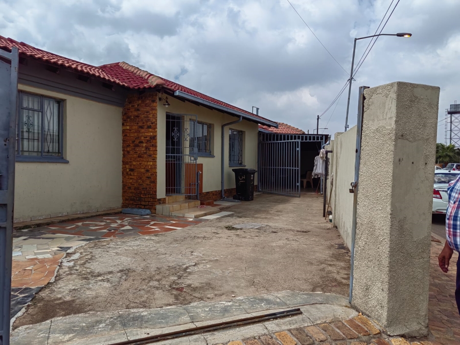 3 Bedroom Property for Sale in Kagiso Gauteng