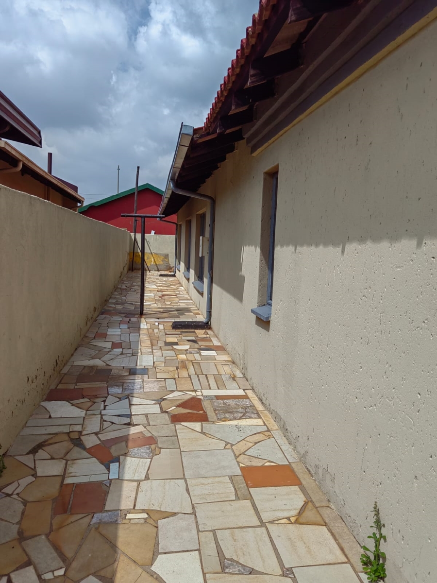 3 Bedroom Property for Sale in Kagiso Gauteng