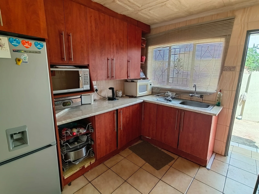 3 Bedroom Property for Sale in Kagiso Gauteng