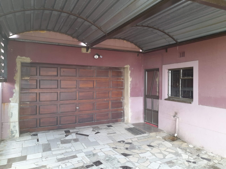 2 Bedroom Property for Sale in Bophelong Gauteng