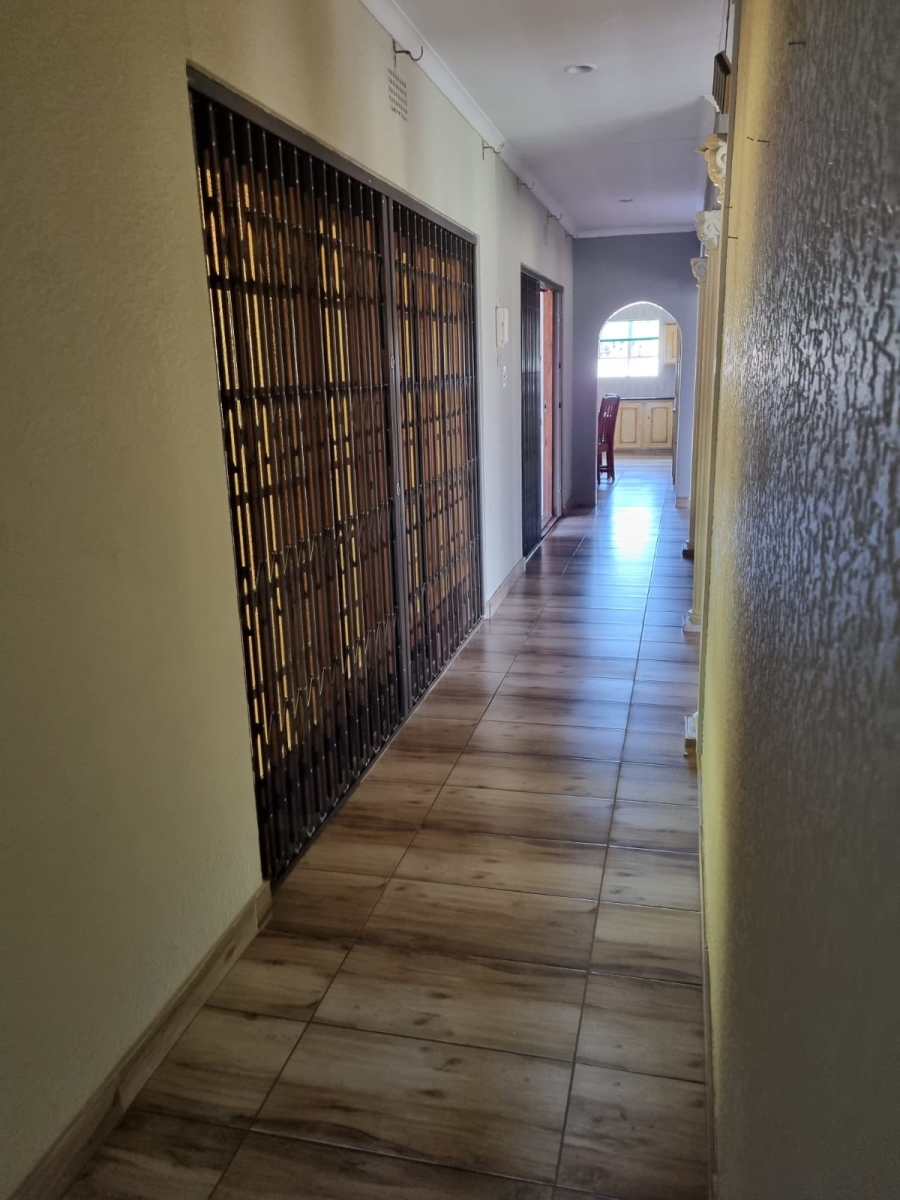 3 Bedroom Property for Sale in Helikonpark Gauteng