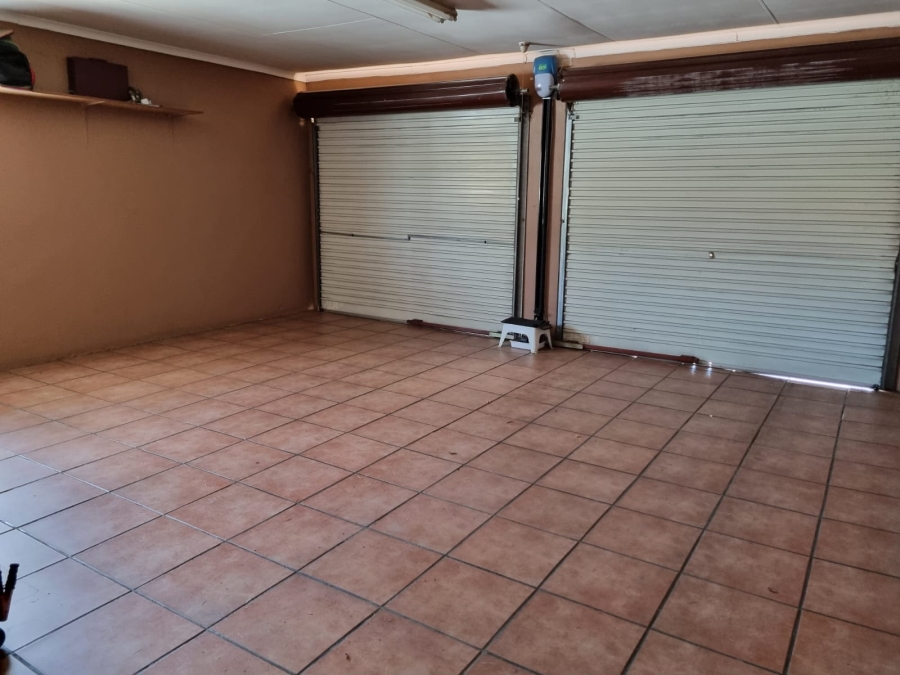 3 Bedroom Property for Sale in Helikonpark Gauteng