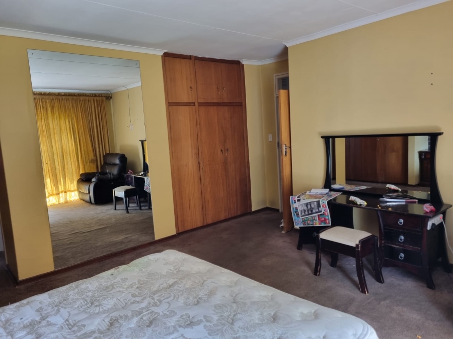 3 Bedroom Property for Sale in Helikonpark Gauteng