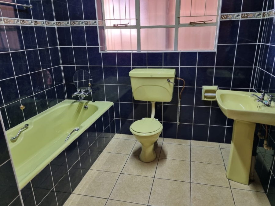 3 Bedroom Property for Sale in Helikonpark Gauteng