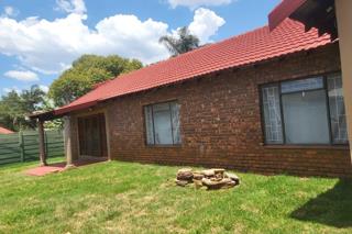 4 Bedroom Property for Sale in Rooihuiskraal North Gauteng
