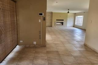 4 Bedroom Property for Sale in Rooihuiskraal North Gauteng