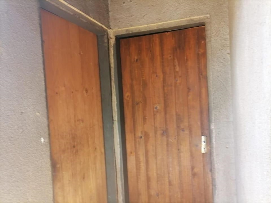 5 Bedroom Property for Sale in Halfway Gardens Gauteng