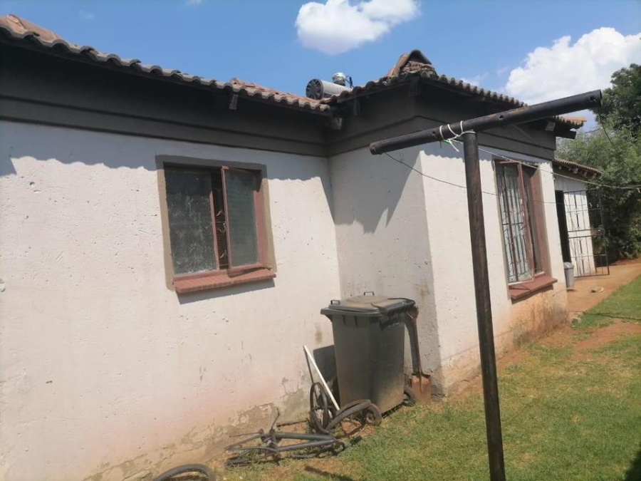 3 Bedroom Property for Sale in Clayville Gauteng