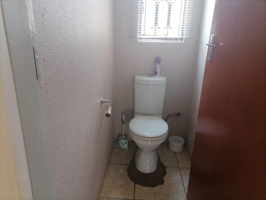 3 Bedroom Property for Sale in Clayville Gauteng