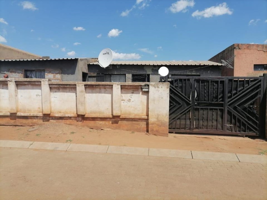 5 Bedroom Property for Sale in Halfway Gardens Gauteng