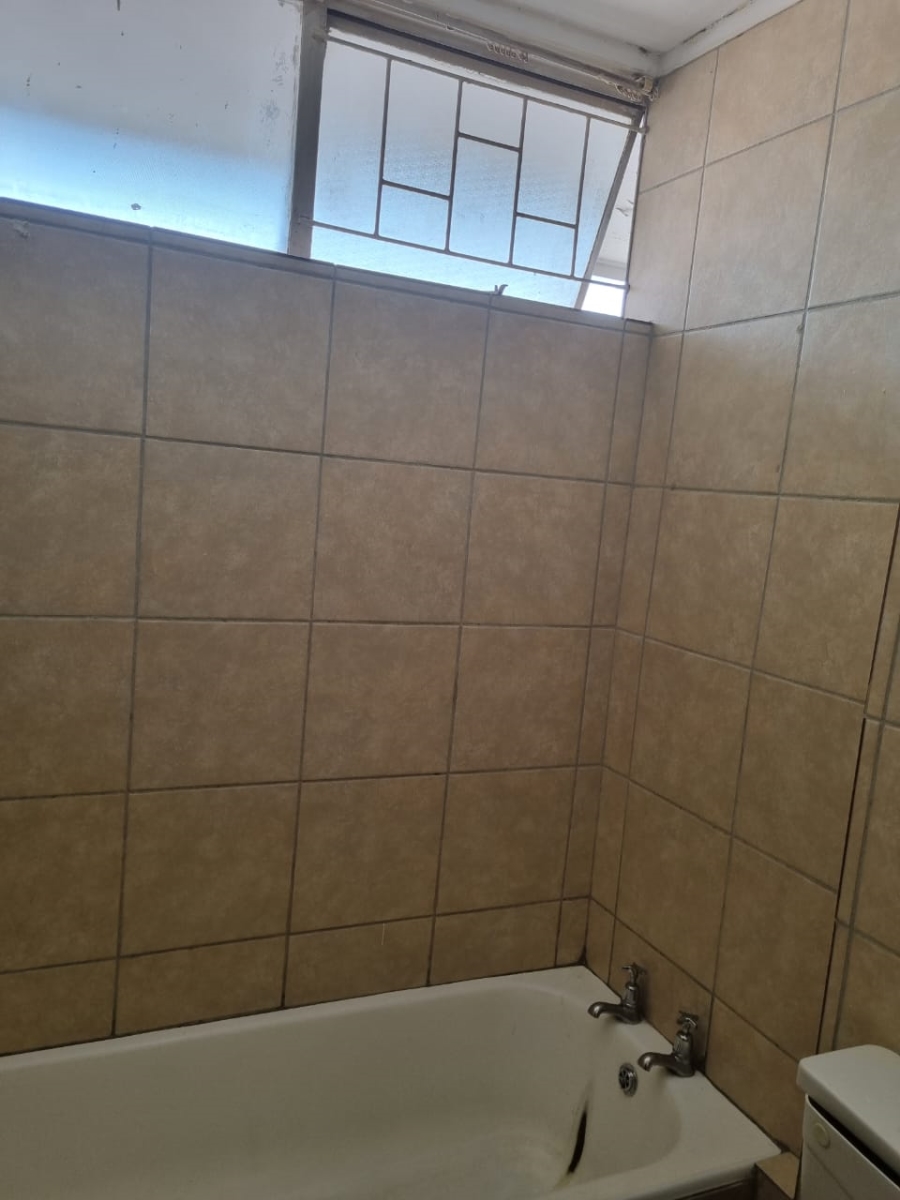 2 Bedroom Property for Sale in Sunnyside Gauteng