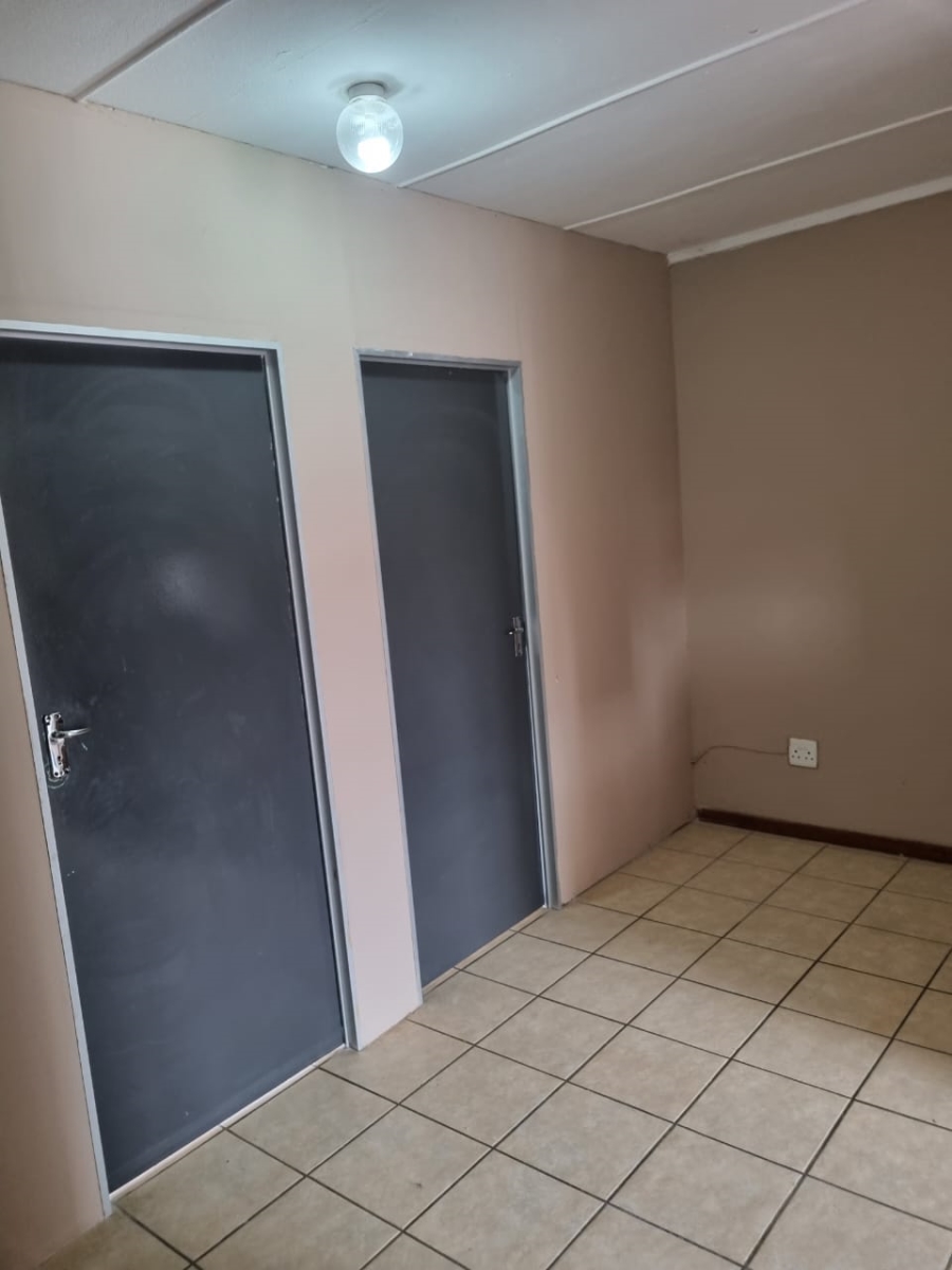 2 Bedroom Property for Sale in Sunnyside Gauteng