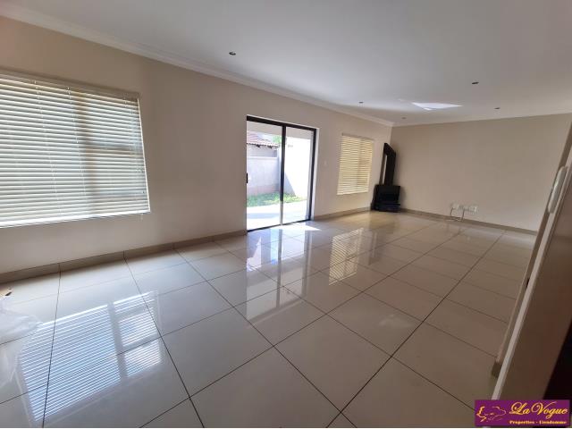3 Bedroom Property for Sale in Olympus AH Gauteng