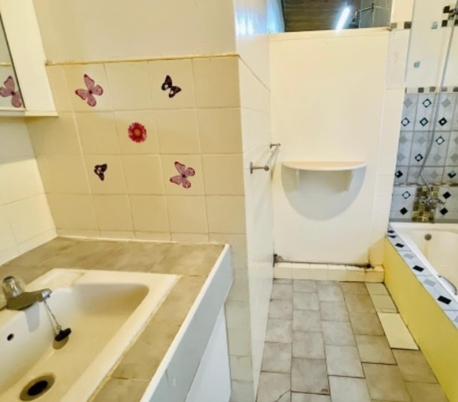 6 Bedroom Property for Sale in New Market Gauteng