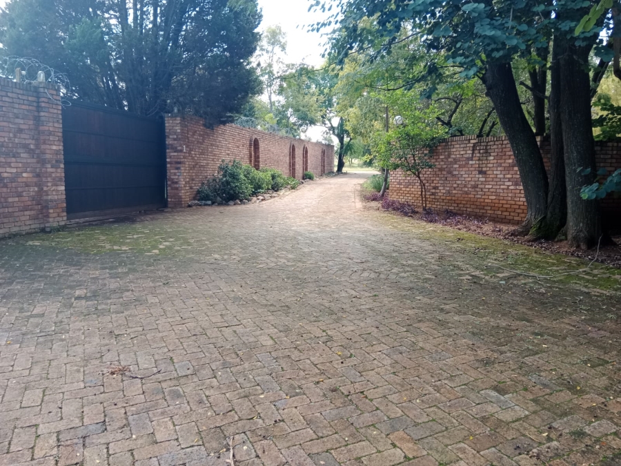 To Let 3 Bedroom Property for Rent in Haakdoornboom Gauteng