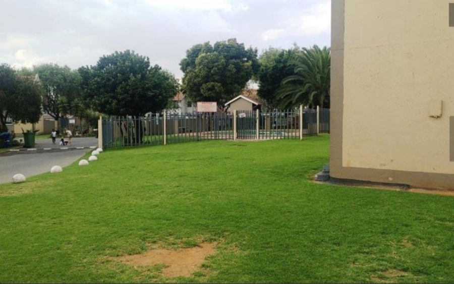 3 Bedroom Property for Sale in Verwoerdpark Gauteng