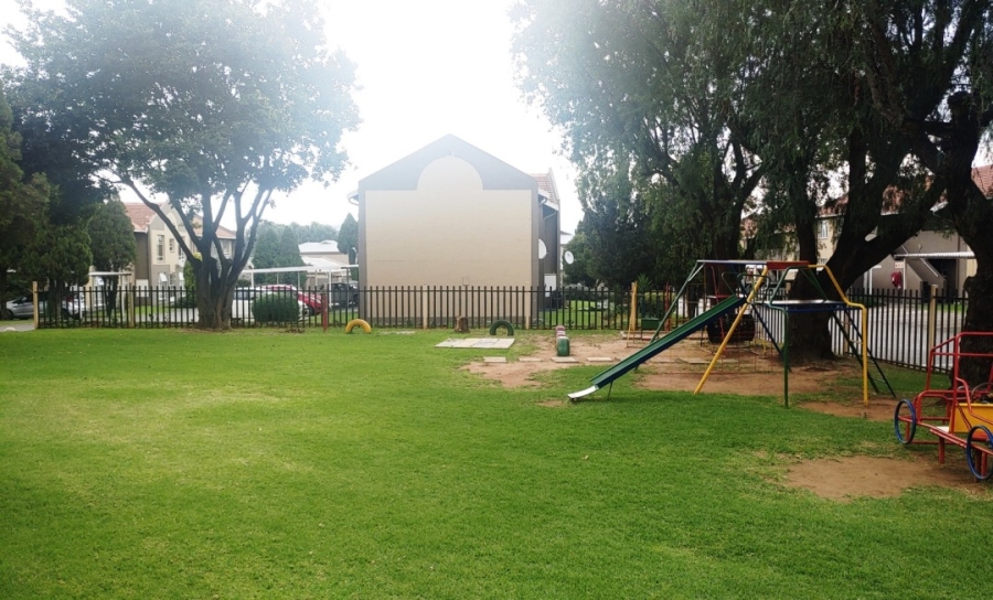 3 Bedroom Property for Sale in Verwoerdpark Gauteng