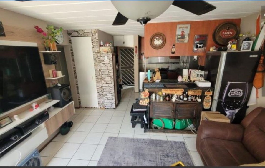 3 Bedroom Property for Sale in Verwoerdpark Gauteng