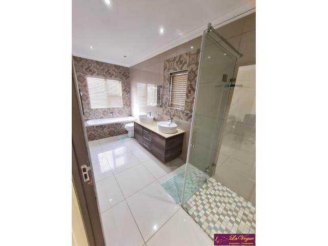 3 Bedroom Property for Sale in Olympus AH Gauteng