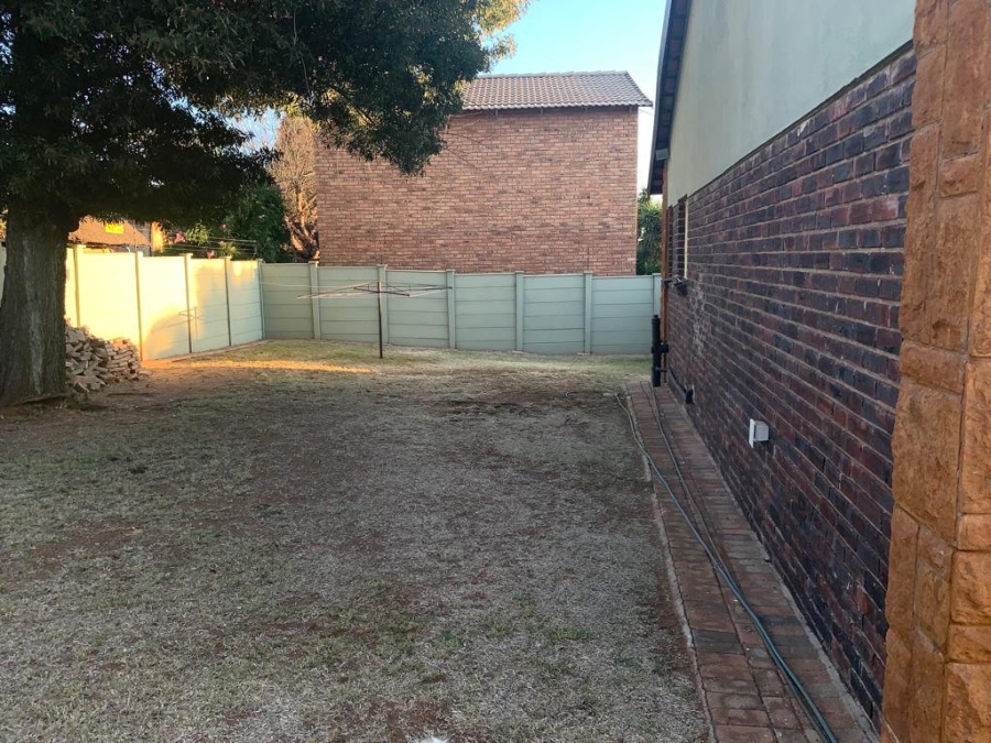 4 Bedroom Property for Sale in Greenhills Gauteng