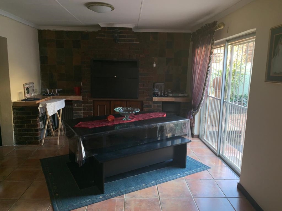 4 Bedroom Property for Sale in Greenhills Gauteng