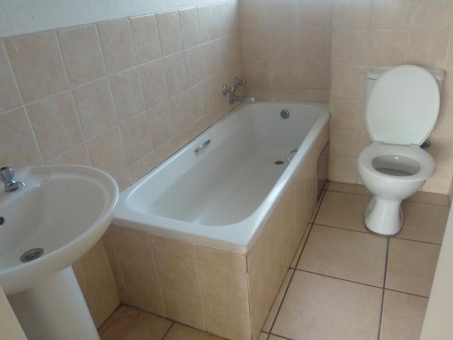 1 Bedroom Property for Sale in Kempton Park Central Gauteng