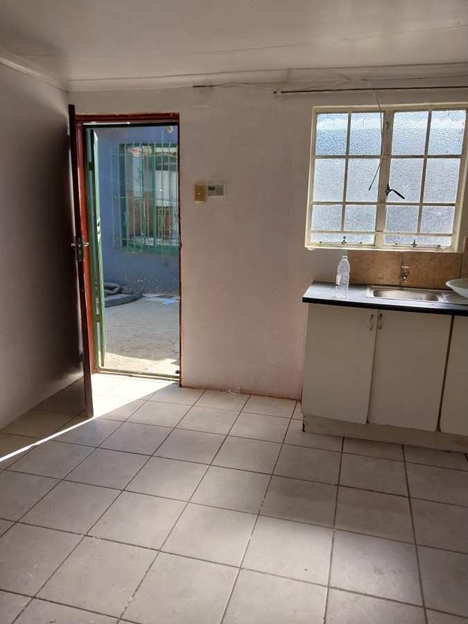 Room for rent in The Hill Gauteng. Listed by PropertyCentral