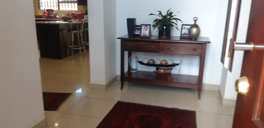 5 Bedroom Property for Sale in Poortview Gauteng