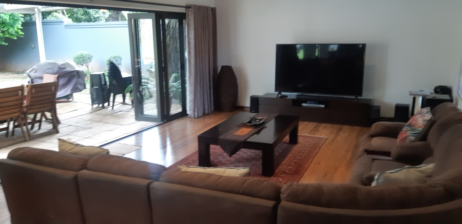 5 Bedroom Property for Sale in Poortview Gauteng