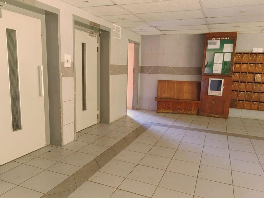 2 Bedroom Property for Sale in Sunnyside Gauteng