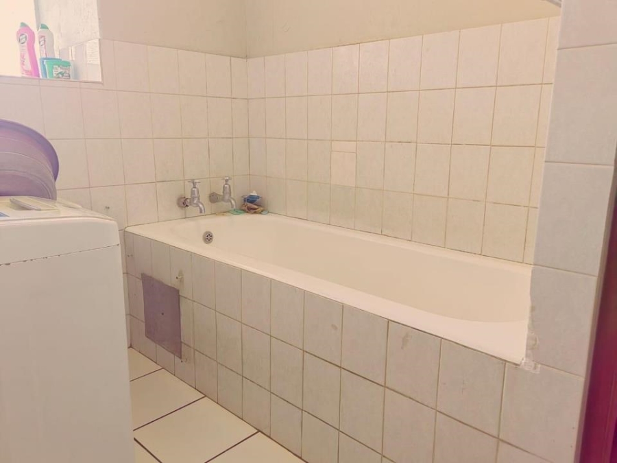 2 Bedroom Property for Sale in Sunnyside Gauteng