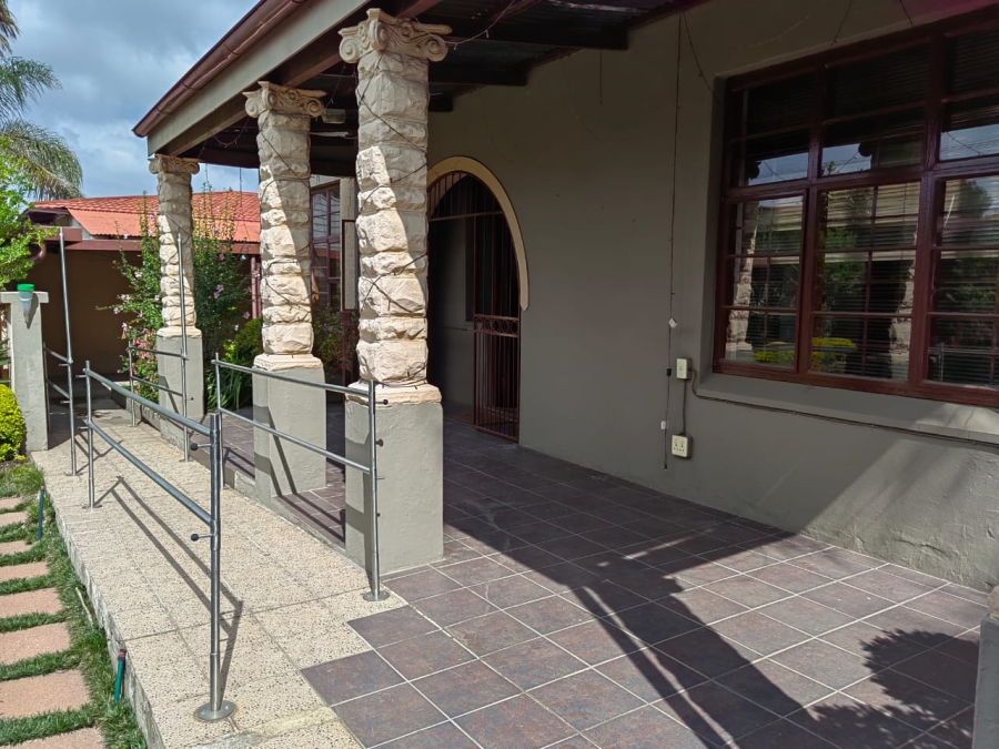 5 Bedroom Property for Sale in Randfontein Central Gauteng