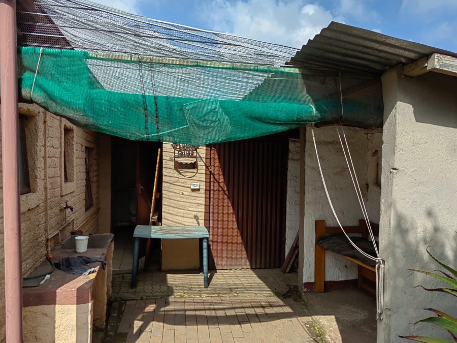 5 Bedroom Property for Sale in Randfontein Central Gauteng