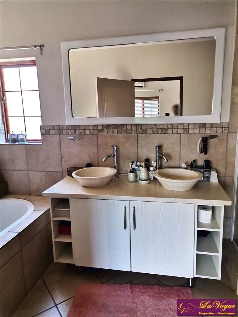 3 Bedroom Property for Sale in Olympus AH Gauteng