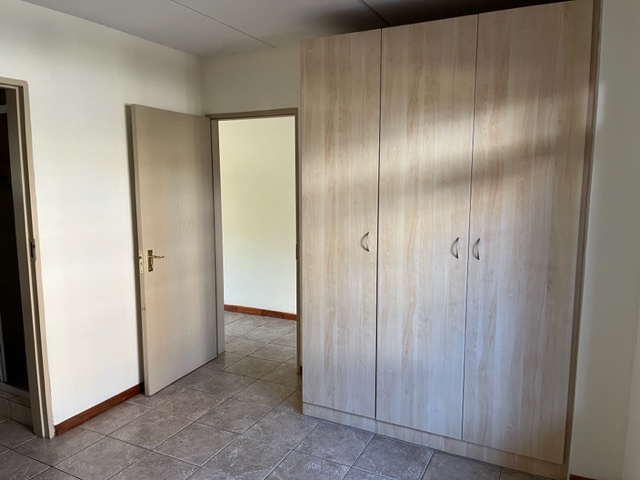 To Let 1 Bedroom Property for Rent in Montana Park Gauteng