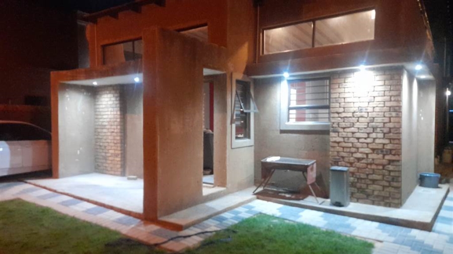 3 Bedroom Property for Sale in Protea Glen Gauteng