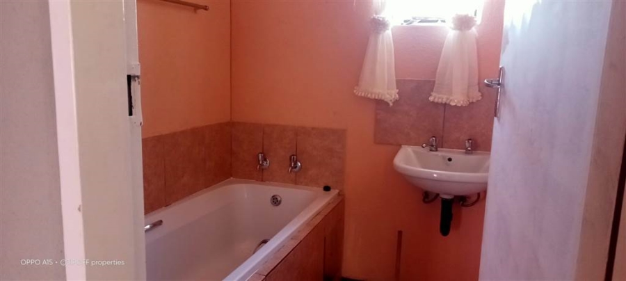 3 Bedroom Property for Sale in Protea Glen Gauteng