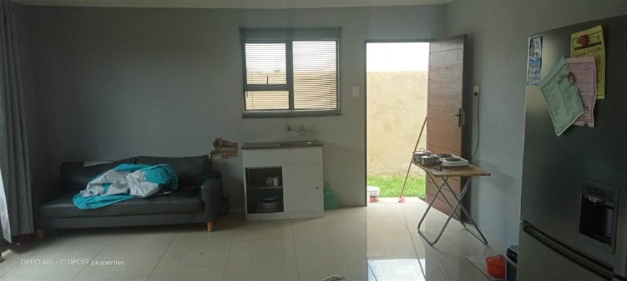 3 Bedroom Property for Sale in Mohlakeng Gauteng