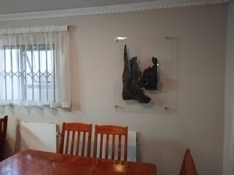4 Bedroom Property for Sale in Brummeria Gauteng