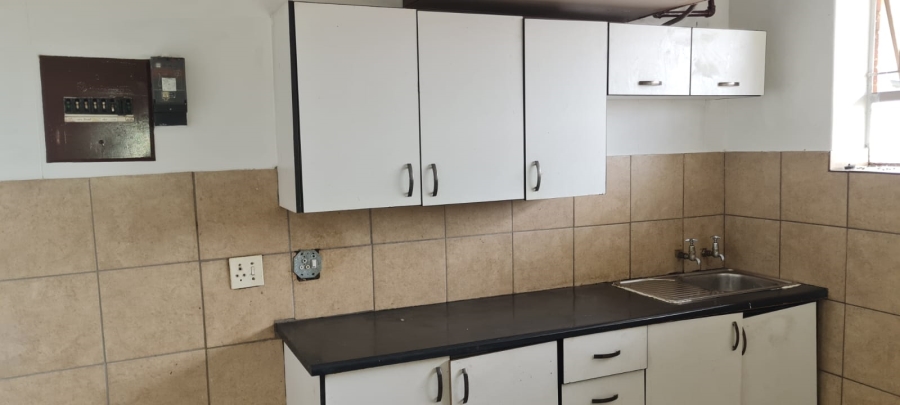 2 Bedroom Property for Sale in Rosettenville Gauteng