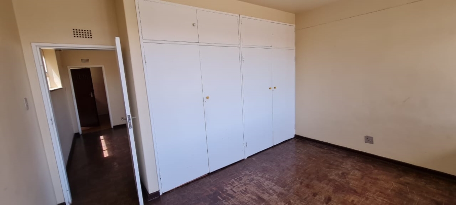 Room for rent in Rosettenville Gauteng. Listed by PropertyCentral