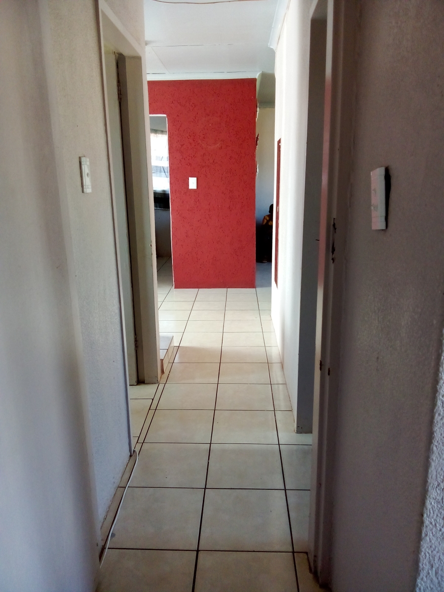 To Let 2 Bedroom Property for Rent in Lawley Ext 1 Gauteng