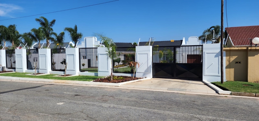 3 Bedroom Property for Sale in Greenhills Gauteng