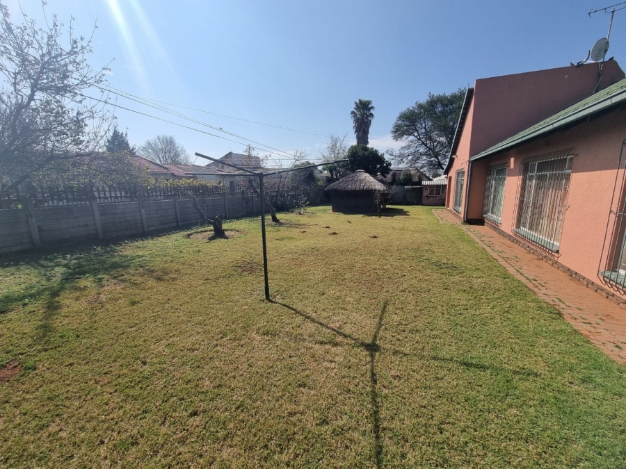 3 Bedroom Property for Sale in Helikonpark Gauteng