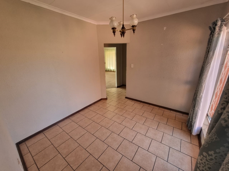 3 Bedroom Property for Sale in Helikonpark Gauteng