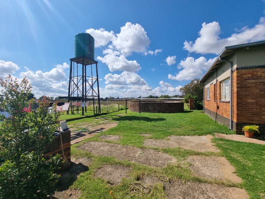 4 Bedroom Property for Sale in Bootha A H Gauteng